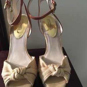 Michael Kors pumps